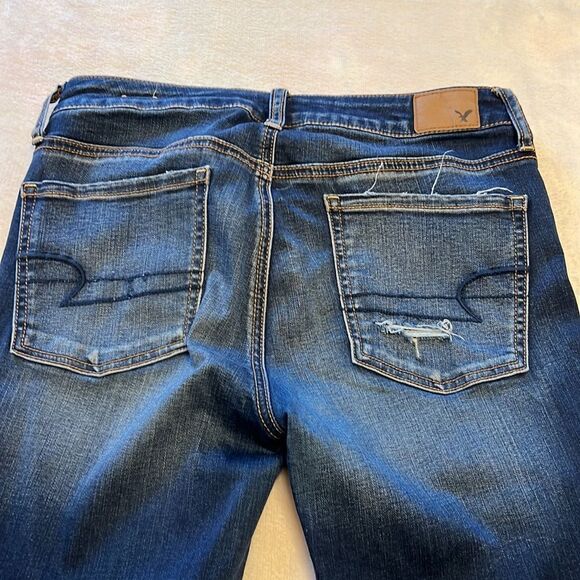 American Eagle Super Super Stretch Distressed Jegging - Size 8 - Picture 10 of 10